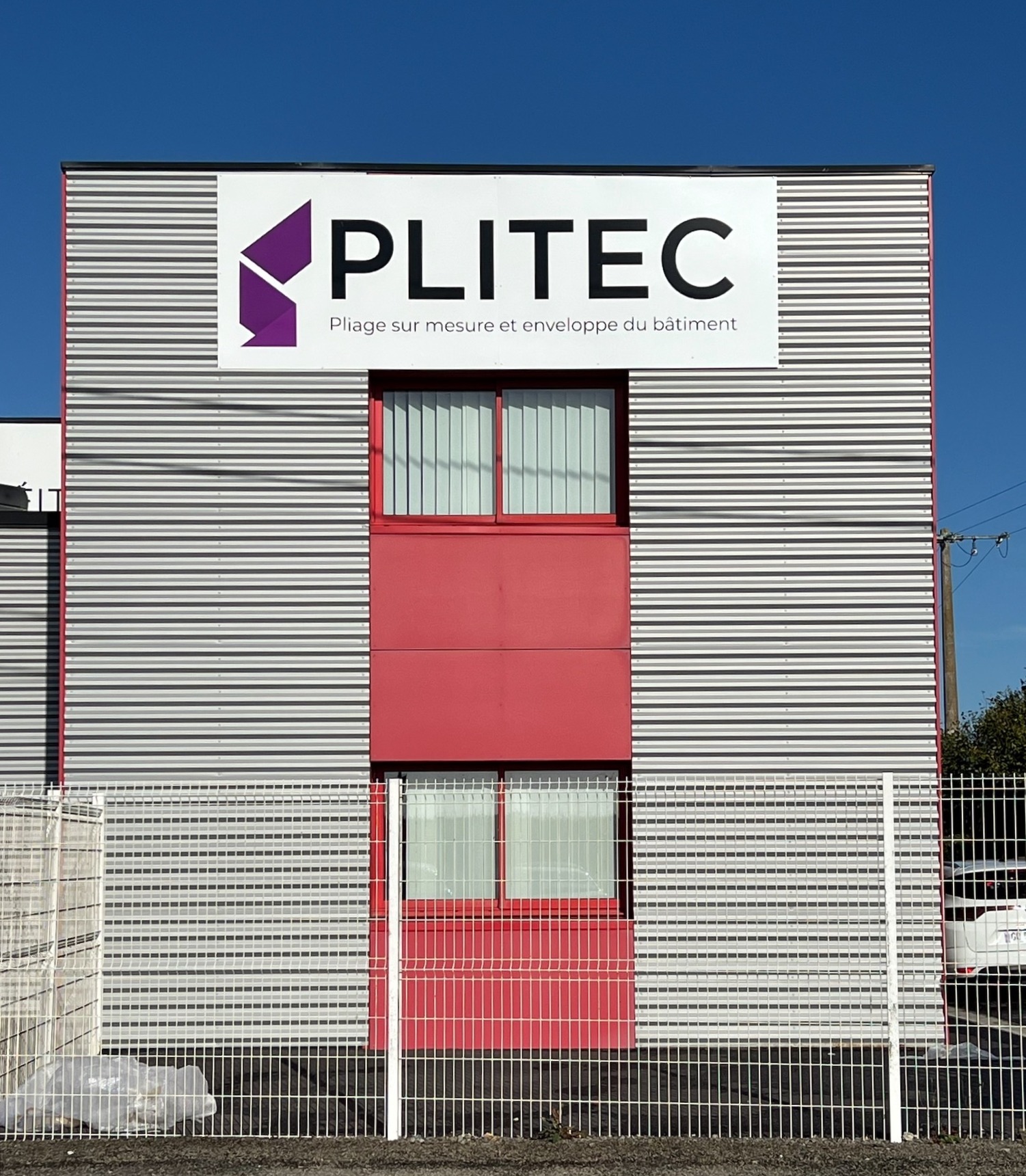 Enseigne extérieure de Plitec