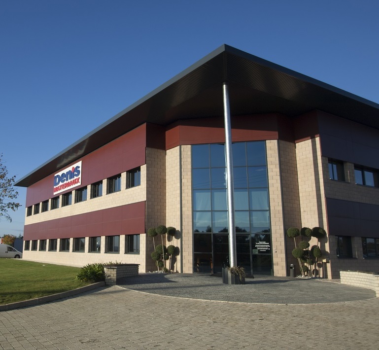 Extérieur du siège social Denis Matériaux à Guignen (35)
